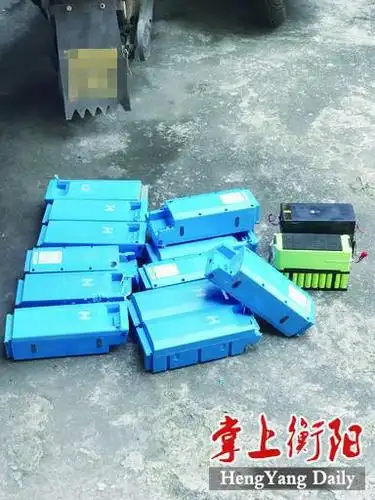 胆真大盗拆锂电池还把共享单车抛入湘江