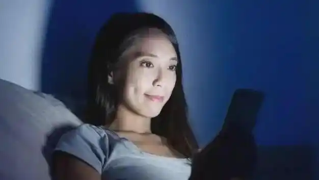 36岁女人的自述:婚内出轨后,最期待的只有三样东西,丈夫给不了