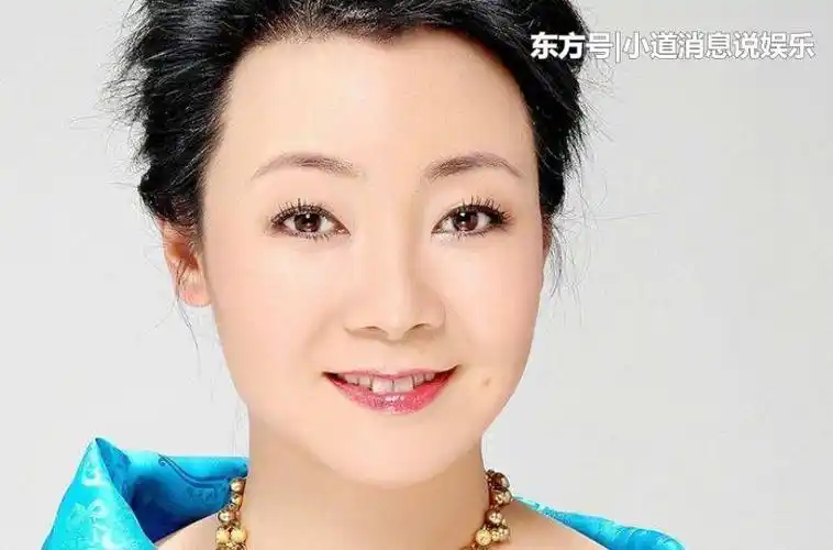 她曾六年无戏可拍,却用十年成视后大满贯,至今不敢独自在外吃饭