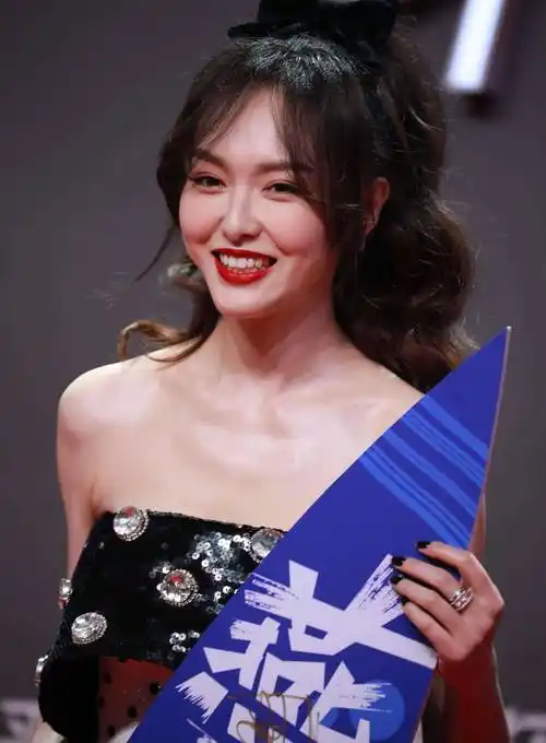 原创娱乐圈里笑起来有酒窝的女明星都有谁你都认识