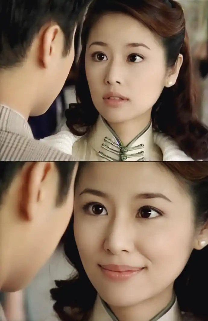 林心如 林心如做客 #幸福三重奏# 脸上洋溢着满满的幸福笑容,头顶