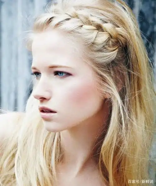 8款欧美流行基本长发发型
