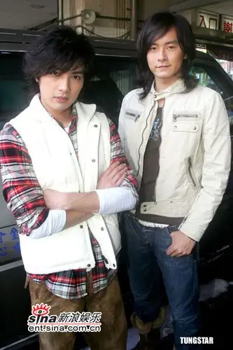 组图郑元畅贺军翔二位偶像剧一哥齐齐做公益