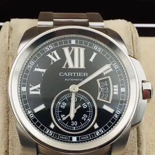 卡地亚男士手表请问一下高手啊这两款卡地亚男士手表你们觉得哪个好