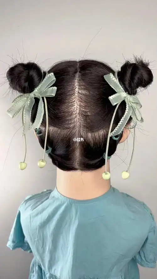 今日发型  #发型不重样  #儿童编发  #编发扎发  #丸子头  #六一发型