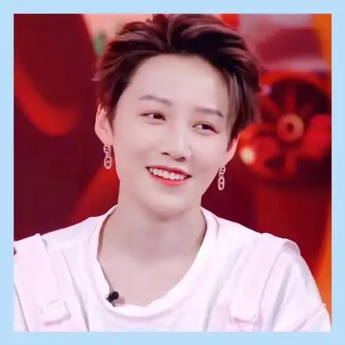 巧笑倩兮,美目盼兮78」@the9-刘雨昕只有看见你的笑我才能睡得安稳