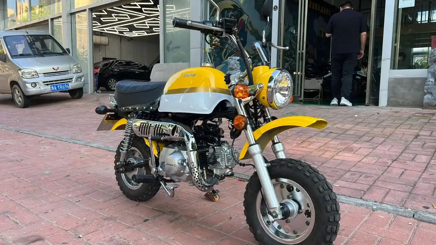 金城小猴子70 23年出厂上牌,个人一手车,行驶180多公里,小姐姐一手车