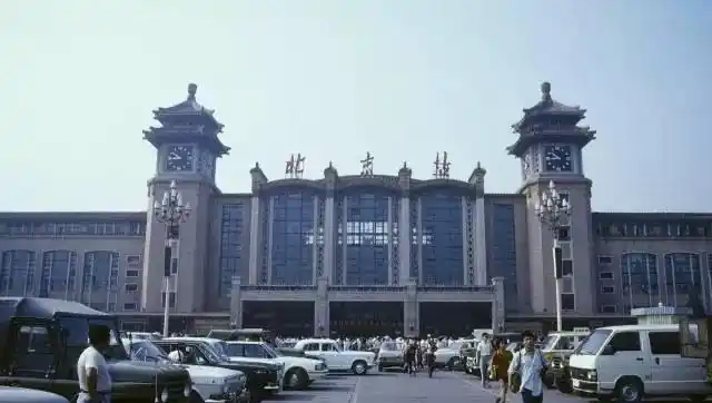 城市旧影五十张北京老照片记录曾经的日常