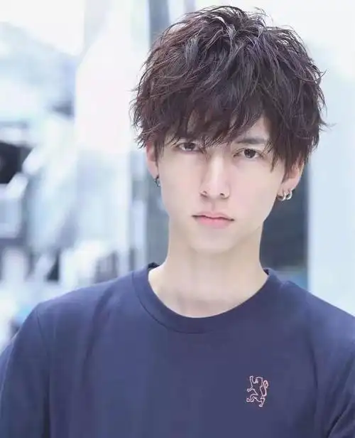 发根定位烫效果图男(发根定位烫效果图男短发)