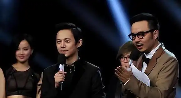 从歌坛天后,到公益路上的"大善人",韩红的坚持令人