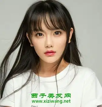 女生半弧型齐刘海造型图片 快速拥有女人味