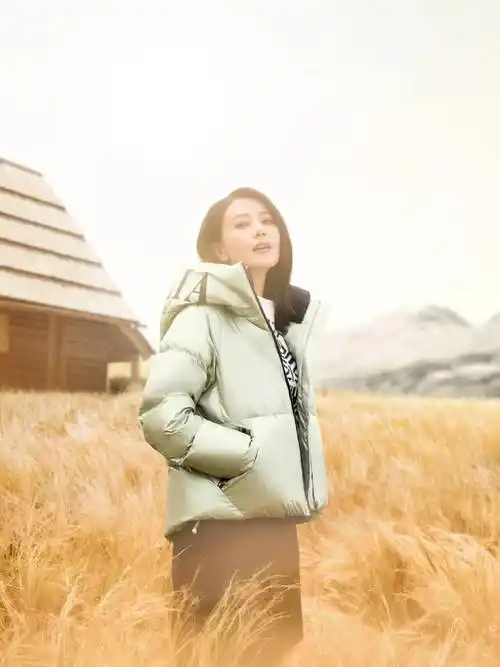 高圆圆解锁秋日优雅,诠释fila奢雅运动风范_系列_时尚_的设计