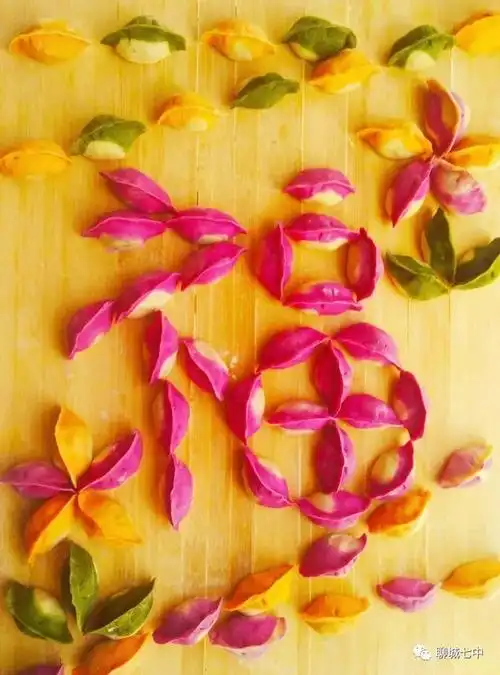 七中学子花样饺子贺新春