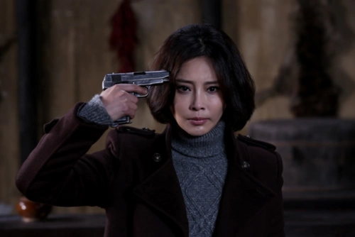 铿锵玫瑰绽放战场 生死相托青春无悔_影视剧_广东广播电视台荔枝台