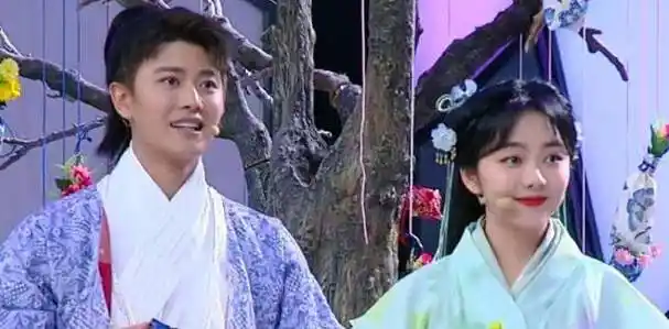 看完任嘉伦对谭松韵的态度,网友:聂欢真幸福_节目_距离_时候