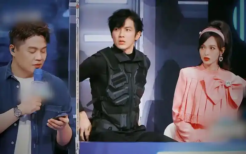 唐嫣钟汉良呆萌又可爱,甜疯了 #王牌对王牌8 #钟汉良 #唐嫣