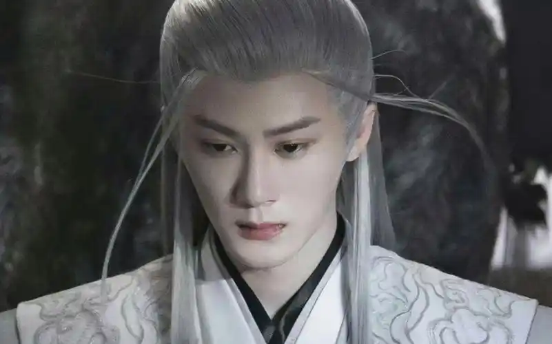 古装檀健次|一黑一白,是所有颜色的尽头,干净而纯粹