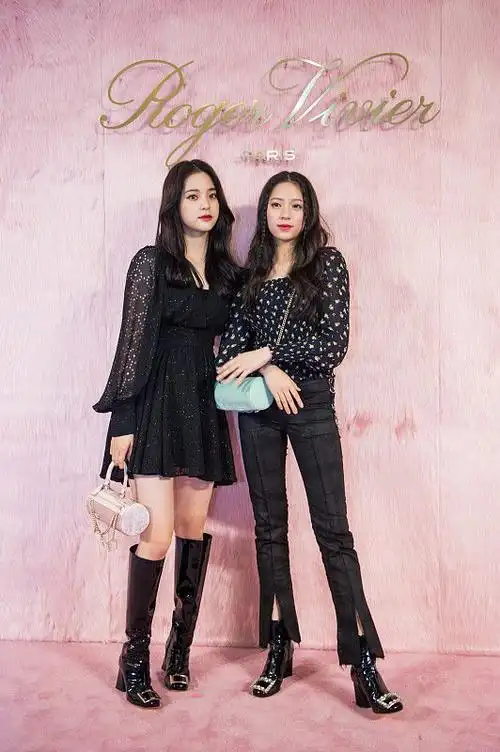 欧阳娜娜和欧阳娣娣虽然是姐妹气质却完全不同都好好看啊