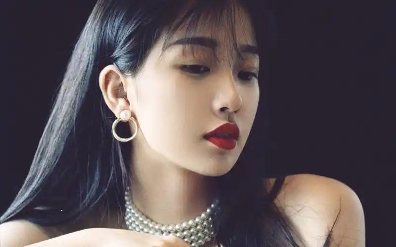 虞书欣魅力性感写真图片桌面壁纸高清大图预览1920x1200_大陆明星下载