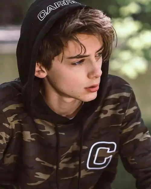 世界第一美少年终于长大了因为一张照片爆火的他如今却