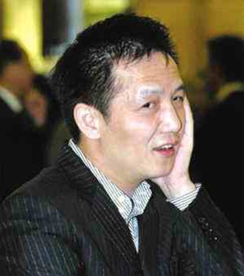 周正毅有多狂妄坐牢自费装空调一场生日宴折损上海6名主持人