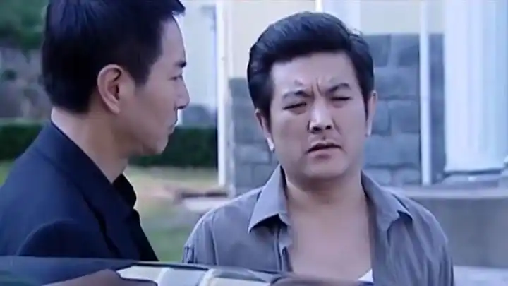 兆辉煌的女朋友都跑了,郭守义彻底害怕了,不敢越雷池