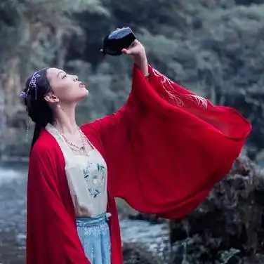 红衣喝酒女生头像唯美古风真人头像