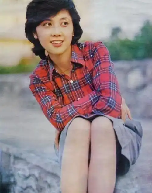 女儿国国王朱琳:20年后与"唐僧"再聚首,70岁丁克无子女