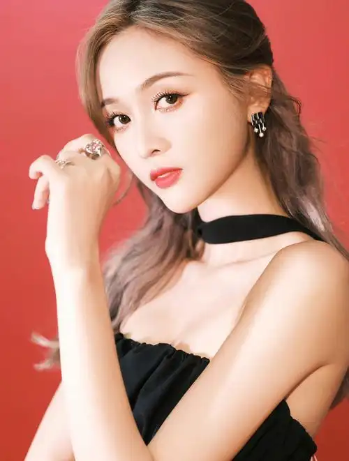 吴宣仪,1995年1月26日出生于海南省海口市,女歌手,演员