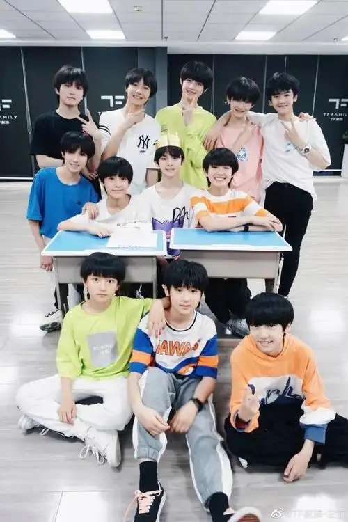 时代峰峻那些奇奇怪怪的祖传系列(怎么看待时代峰峻三代团魂意识薄弱)