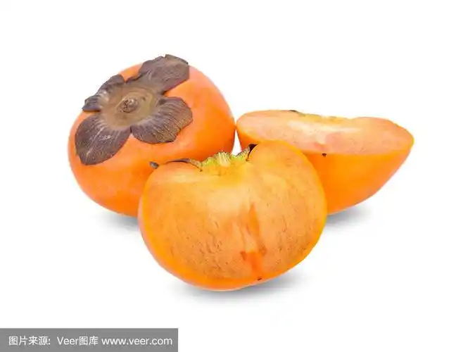 白色背景下的新鲜柿子,整个和一半切开