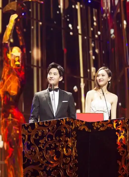 唐嫣 杨洋 第十一届金鹰电视艺术节闭幕式