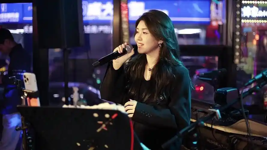 姑娘在远方烟嗓版抖音小助手