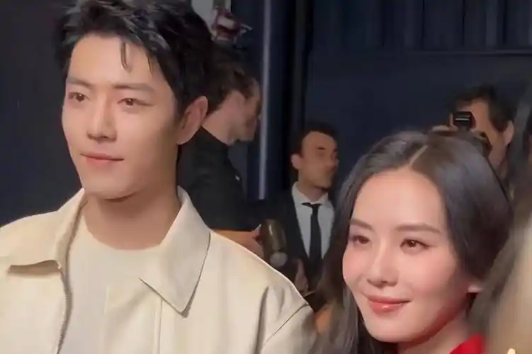 肖战刘诗诗同框看秀,肖战两套造型超绝,刘诗诗被嘲穿别人剩下的-第9张