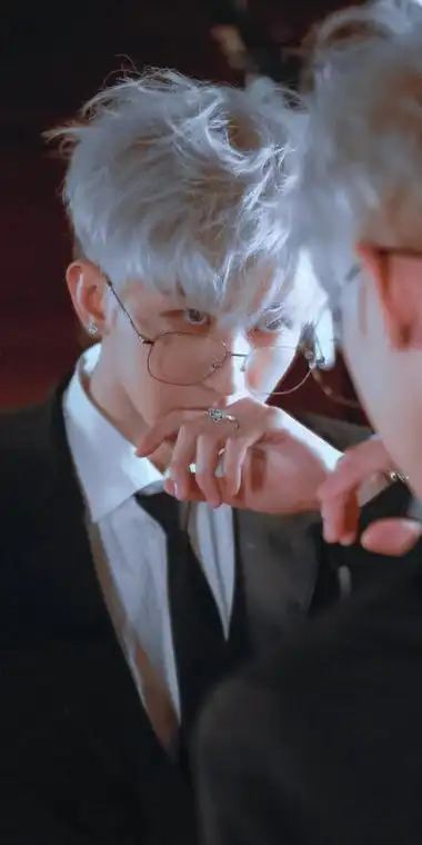 蔡徐坤壁纸头像集合 676767