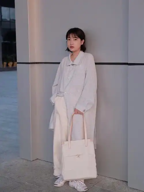 文艺女青年的清新穿搭这样穿