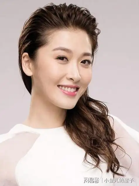 她是陈冠希前女友出道即巅峰也是一位被绯闻耽误的实力派演员