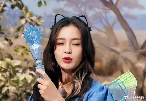 奔跑吧9杨颖险些摔倒郑恺急得喊出昔日爱称不怕苗苗吃醋