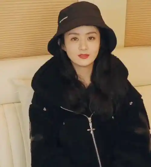 原创34岁赵丽颖为新剧增肥模样大变认不出保持圆润敬业拍戏推掉红毯