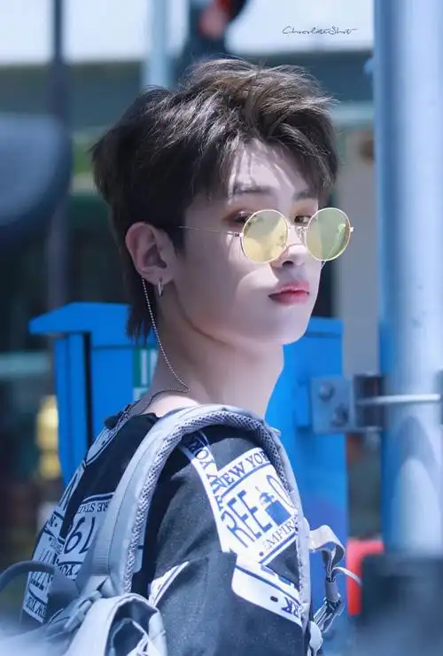 justin黄明昊