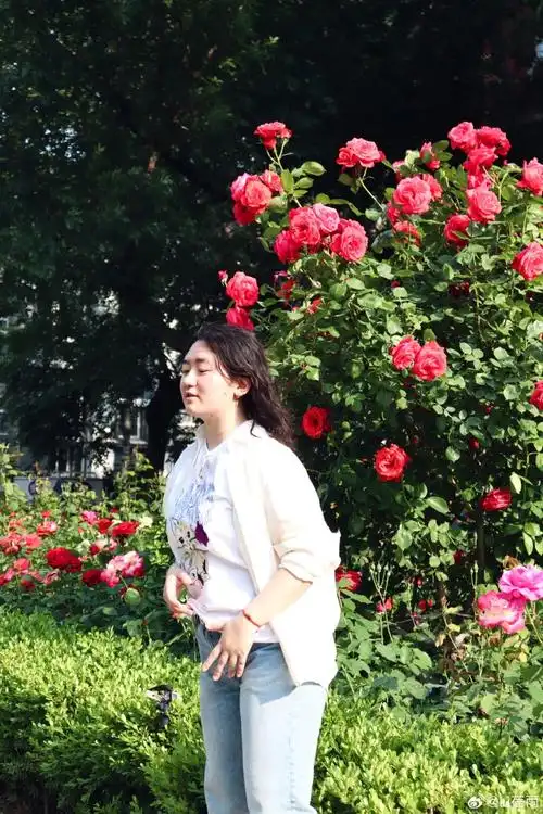 『下凡的仙女是我 明眸皓齿冰肌玉骨美在美瞬间95