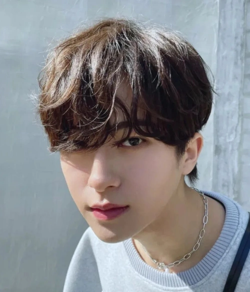 男生纹理烫短发图片 时尚帅气个性十足 - 男士短发 - 发型站