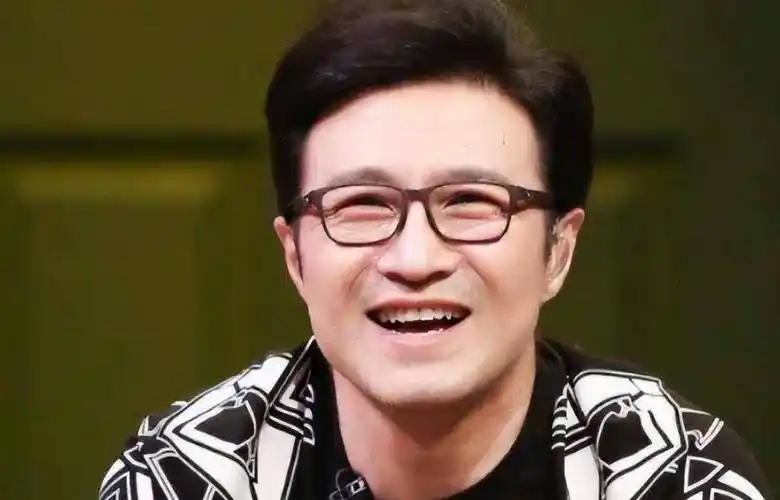 汪峰18岁的葛荟婕不要转身娶了36岁的章子怡他到底图什么