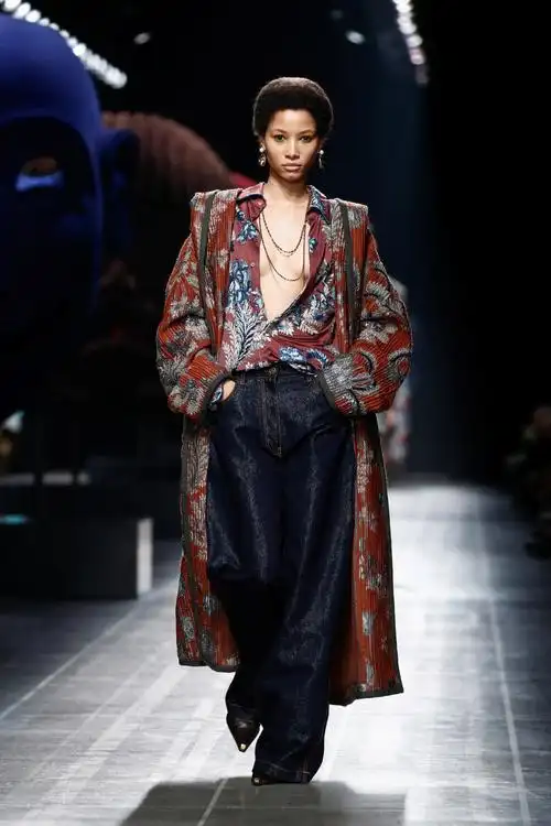 米兰时装周——埃特罗品牌时装秀(2)_腾讯新闻