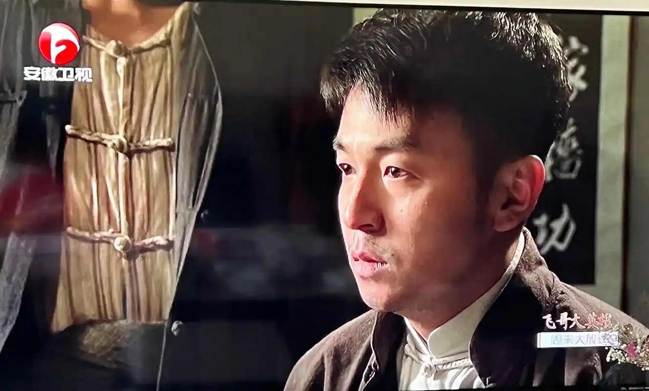 我的抖音生活日记年轻的雷佳音帅到模糊