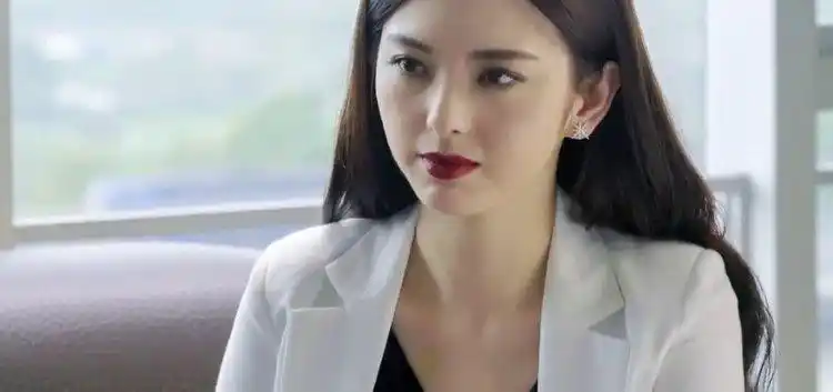 刀锋下的替身齐珊珊的面子太大了,直接让替身卧底接下大单