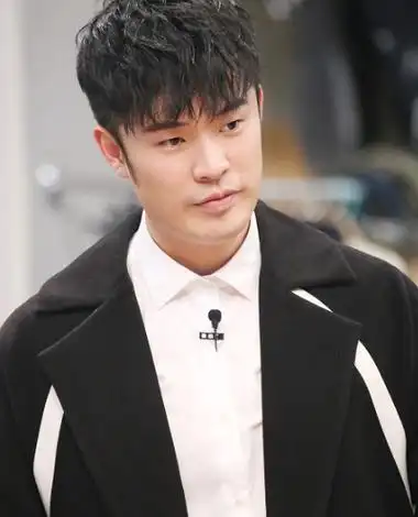 陈赫最舍不得删的六张照片图五是多少人的壁纸