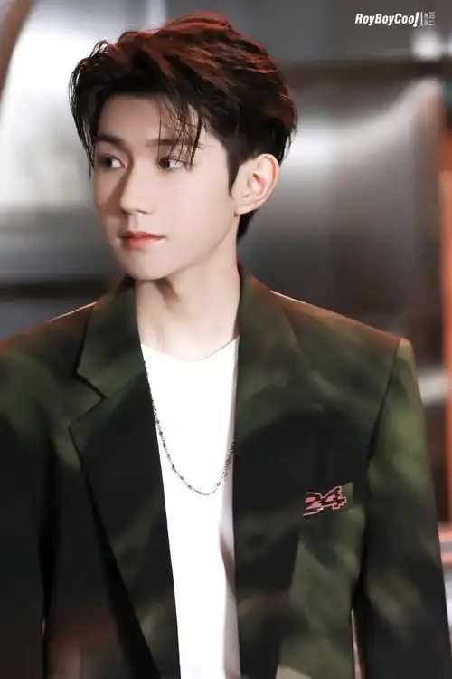 王源 双开门儿童