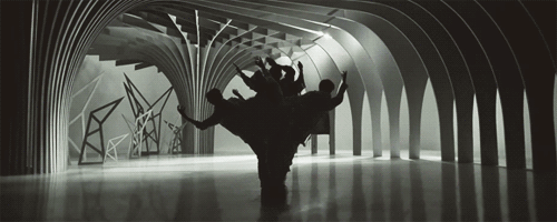 小妮淘全球好货#初秋潮搭新姿势之人靠衣妆