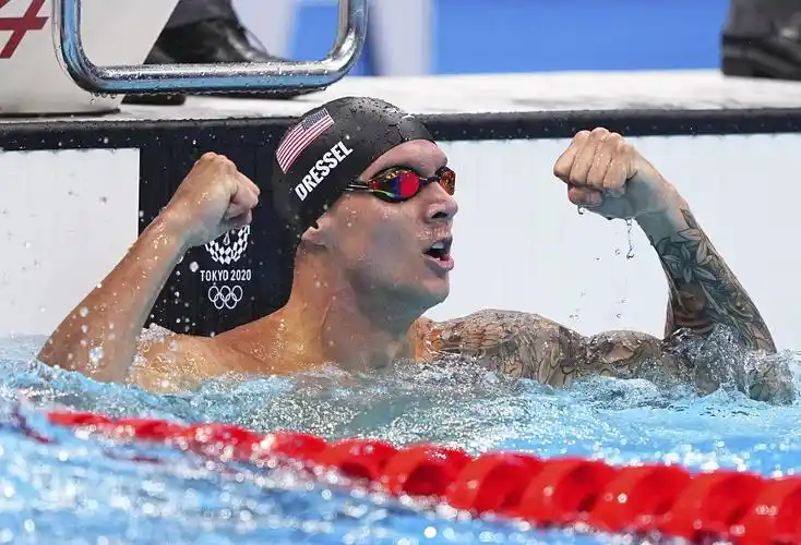 游泳男子50米自由泳决赛赛况